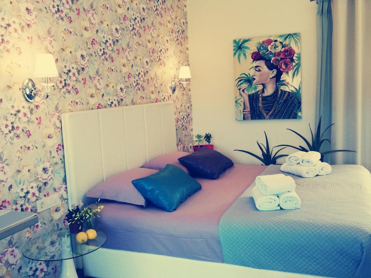 Villa Daizy Boutique Apartments ลากานาส ภายนอก รูปภาพ
