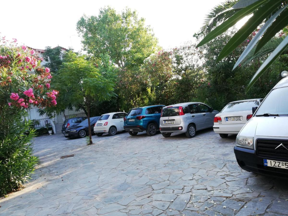 Villa Daizy Boutique Apartments ลากานาส ภายนอก รูปภาพ